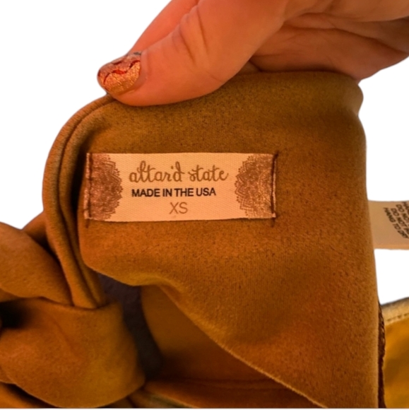 NWT Altar’d State Halter Top - Picture 8 of 10